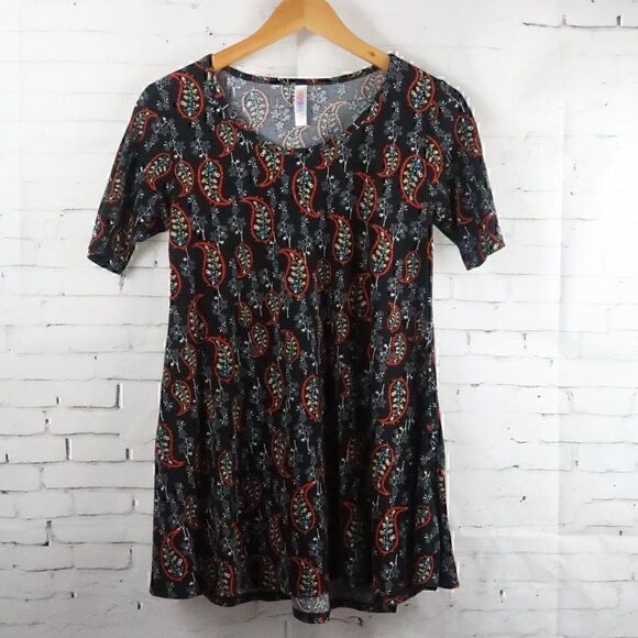 LuLaRoe Tops - LULAROE BLACK ORANGE GREEN WHITE PAISLEY SHORT SLEEVE TUNIC TOP SIZE XXS